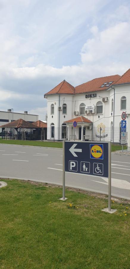 Apartmani Diksi زرنيانين المظهر الخارجي الصورة