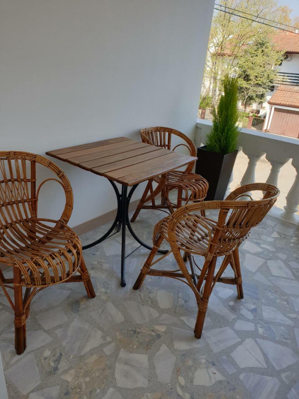 Apartmani Diksi زرنيانين المظهر الخارجي الصورة
