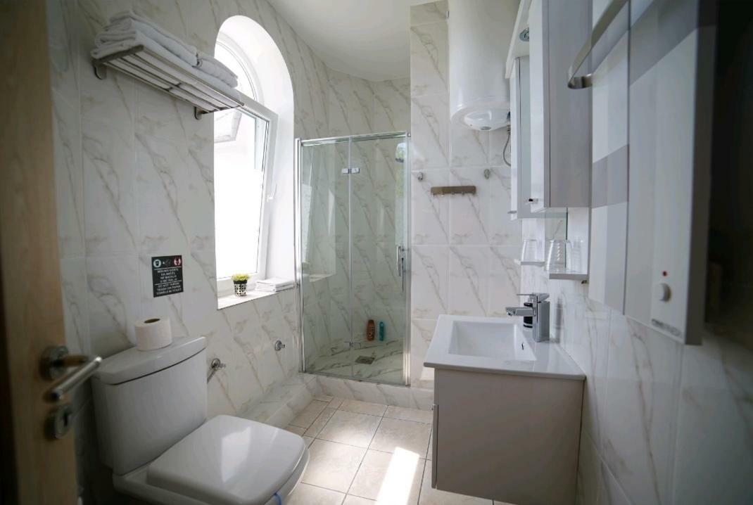 Apartmani Diksi زرنيانين المظهر الخارجي الصورة
