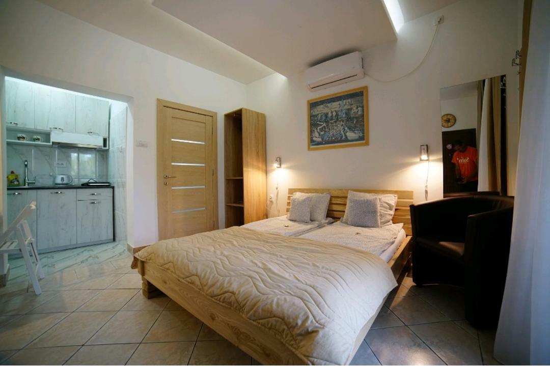 Apartmani Diksi زرنيانين المظهر الخارجي الصورة