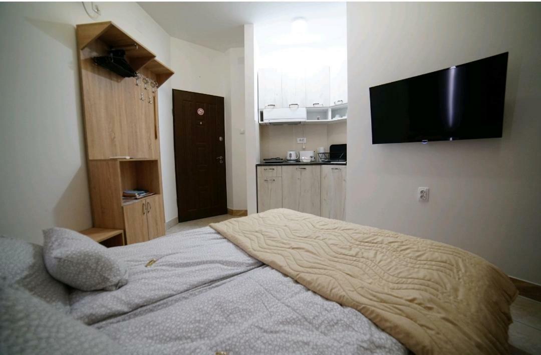 Apartmani Diksi زرنيانين المظهر الخارجي الصورة
